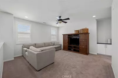 26425 Riverrock Way, Saugus, CA 91350 - Photo 31