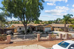 27819 Galeton, Canyon Country, CA 91387 - Photo 5