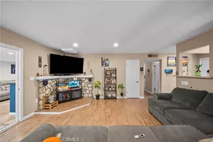27819 Galeton, Canyon Country, CA 91387 - Photo 11