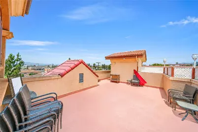 421 E Santa Anita, Burbank, CA 91501 - Photo 25