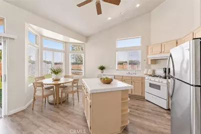1645 E Kettering, Lancaster, CA 93535 - Photo 3