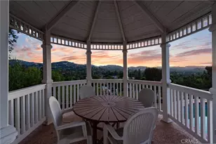 4607 Romberg Pl, Woodland Hills, CA 91364 - Photo 33