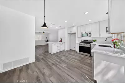16733 Parthenia Street #5, Northridge, CA 91343 - Photo 5