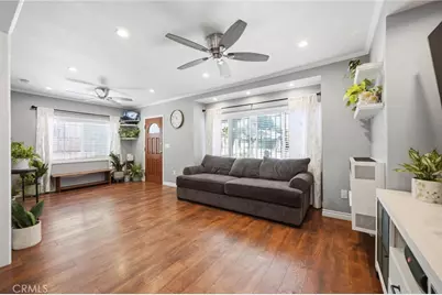 1100 W Gage Avenue, Los Angeles, CA 90044 - Photo 3