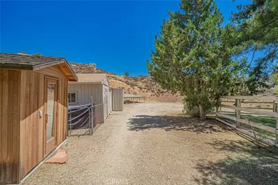 9210 Yucca Hills, Agua Dulce, CA 91390 - Photo 61