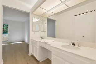 7800 Topanga Canyon Blvd, Canoga Park, CA 91304 - Photo 21