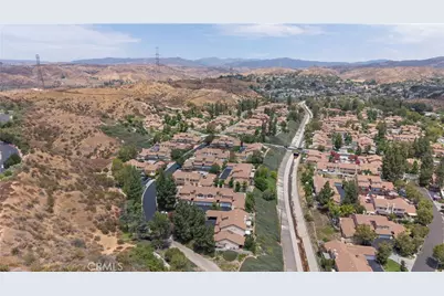 22914 Banyan Place #198, Saugus, CA 91390 - Photo 3