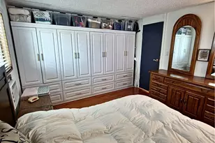 8100 Foothill Blvd, Sunland, CA 91040 - Photo 11
