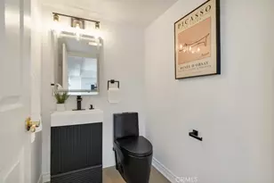 4525 Tenango Dr, Woodland Hills, CA 91364 - Photo 21
