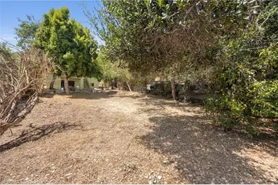 918 Terrace 49, Los Angeles, CA 90042 - Photo 35