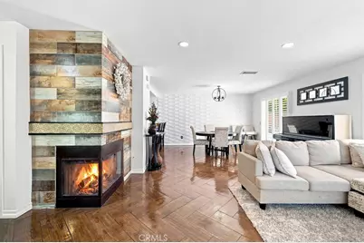25114 Steinbeck Avenue #B, Stevenson Ranch, CA 91381 - Photo 3