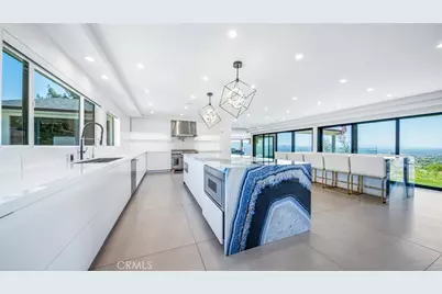 1001 Via Alta, Burbank, CA 91501 - Photo 3