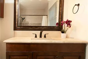 12560 Mineola, Los Angeles, CA 91331 - Photo 13