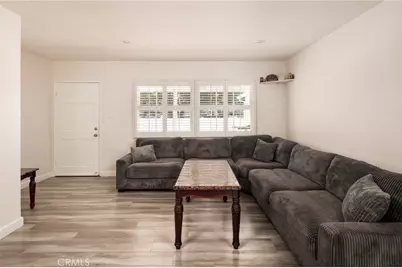 18813 Cantlay St, Reseda, CA 91335 - Photo 5