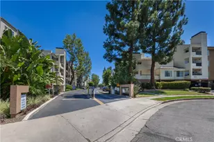 5500 Owensmouth, Woodland Hills, CA 91367 - Photo 17