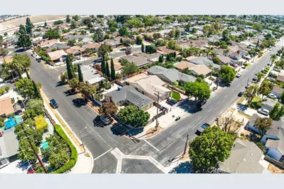 13200 13202 Wentworth Street, Arleta, CA 91331 - Photo 35