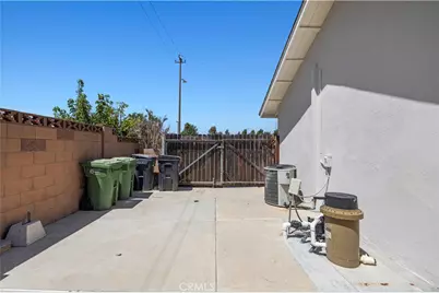 1394 Parkhurst, Simi Valley, CA 93065 - Photo 17
