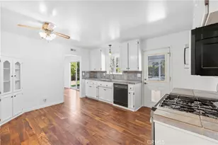 1394 Parkhurst, Simi Valley, CA 93065 - Photo 63