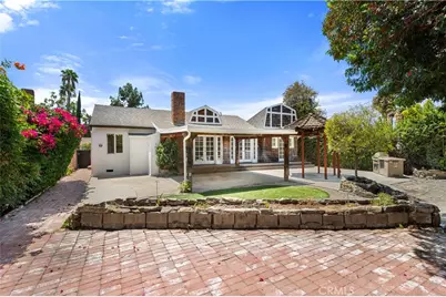 20271 Mobile, Winnetka, CA 91306 - Photo 11