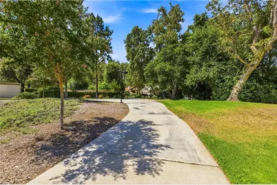 25317 Via Brasa, Valencia, CA 91355 - Photo 21
