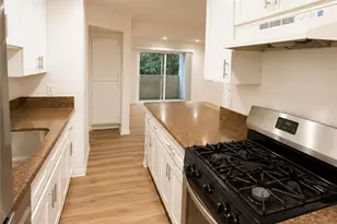 10636 Woodley, Granada Hills, CA 91344 - Photo 17