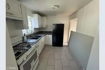 623 W 78th, Los Angeles, CA 90044 - Photo 5