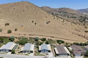 33105 Santiago Road, Acton, CA 93510 - Photo 11
