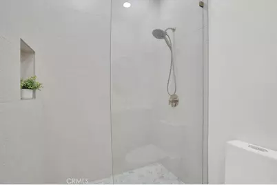 621 E Olive Avenue #106, Burbank, CA 91501 - Photo 33