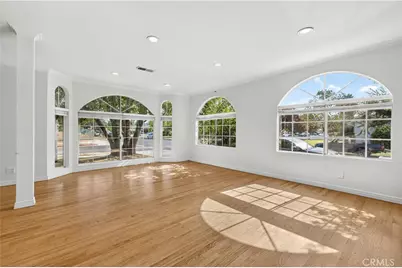18600 Gilmore Street, Reseda, CA 91335 - Photo 9