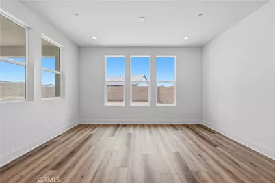 28710 Orange Park Drive, Castaic, CA 91384 - Photo 5