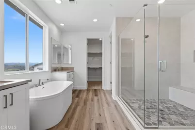 28710 Orange Park Drive, Castaic, CA 91384 - Photo 9