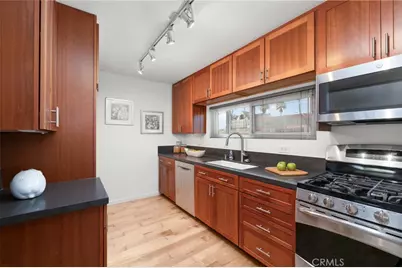 4018 Redwood Avenue #A, Los Angeles, CA 90066 - Photo 11