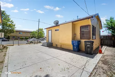 730 Oregon, Bakersfield, CA 93305 - Photo 11