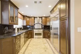 10610 Oak Tree, Sunland, CA 91040 - Photo 15