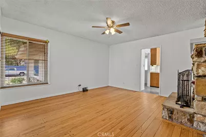 15933 Tupper Street, North Hills, CA 91343 - Photo 17