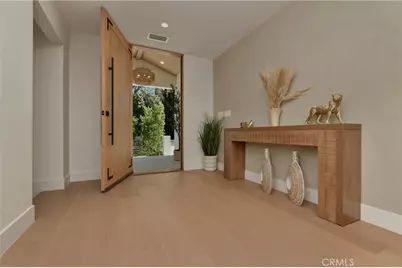 23409 Friar, Woodland Hills, CA 91367 - Photo 3