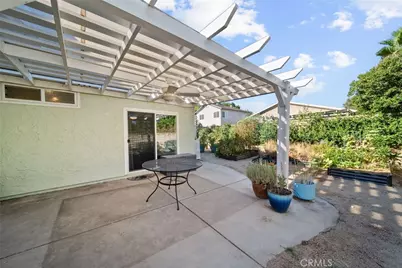 25415 Via Impreso, Valencia, CA 91355 - Photo 23