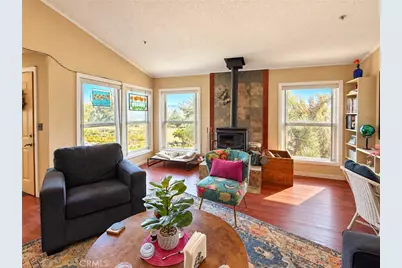 18839 W Avenue B8, Lancaster, CA 93536 - Photo 5