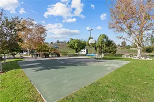 25736 Player, Valencia, CA 91355 - Photo 19