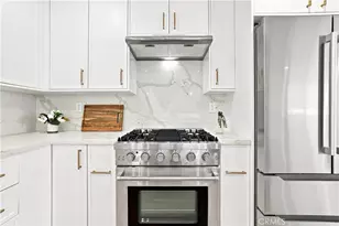 13357 W Cellest Pkwy, Pacoima, CA 91331 - Photo 9