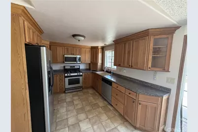 8537 Tamarack, California City, CA 93505 - Photo 9