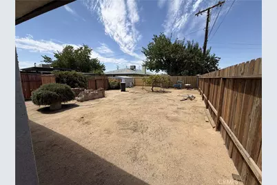 8537 Tamarack, California City, CA 93505 - Photo 27
