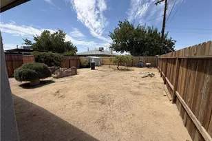 8537 Tamarack, California City, CA 93505 - Photo 27