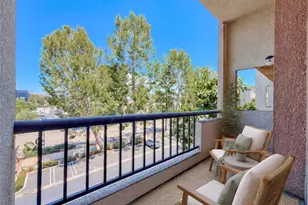 21500 Burbank, Woodland Hills, CA 91367 - Photo 11