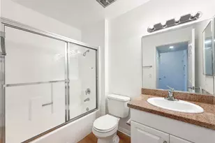 21500 Burbank, Woodland Hills, CA 91367 - Photo 31