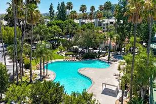 21500 Burbank, Woodland Hills, CA 91367 - Photo 15