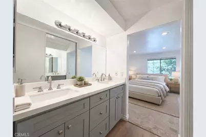 21500 Burbank #328, Woodland Hills, CA 91367 - Photo 7