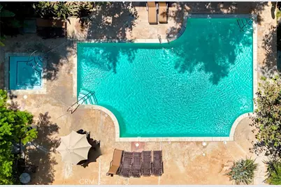 21500 Burbank #328, Woodland Hills, CA 91367 - Photo 17