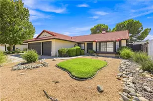 39341 Rockcliff Ct, Palmdale, CA 93551 - Photo 3