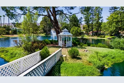 8333 Sedan, West Hills, CA 91304 - Photo 17